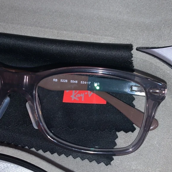 Ray-Ban Men’s Tranparent Grey Blue (5228) - Picture 6 of 10